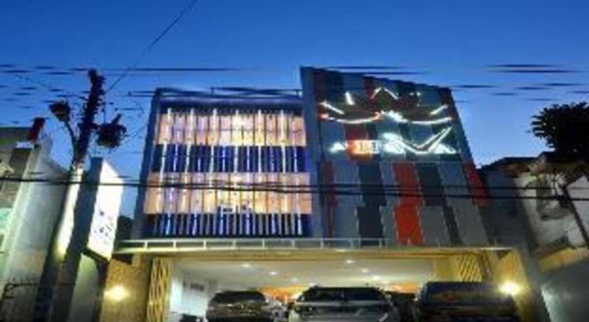 Hotel Ahava Magelang Kültér fotó
